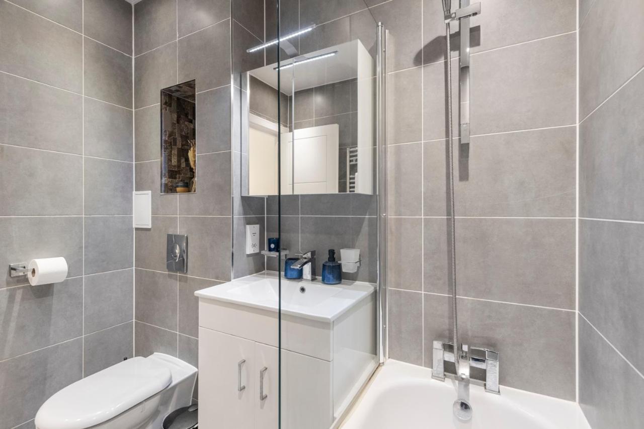 Modern Flat In Central Golders Green London Ngoại thất bức ảnh