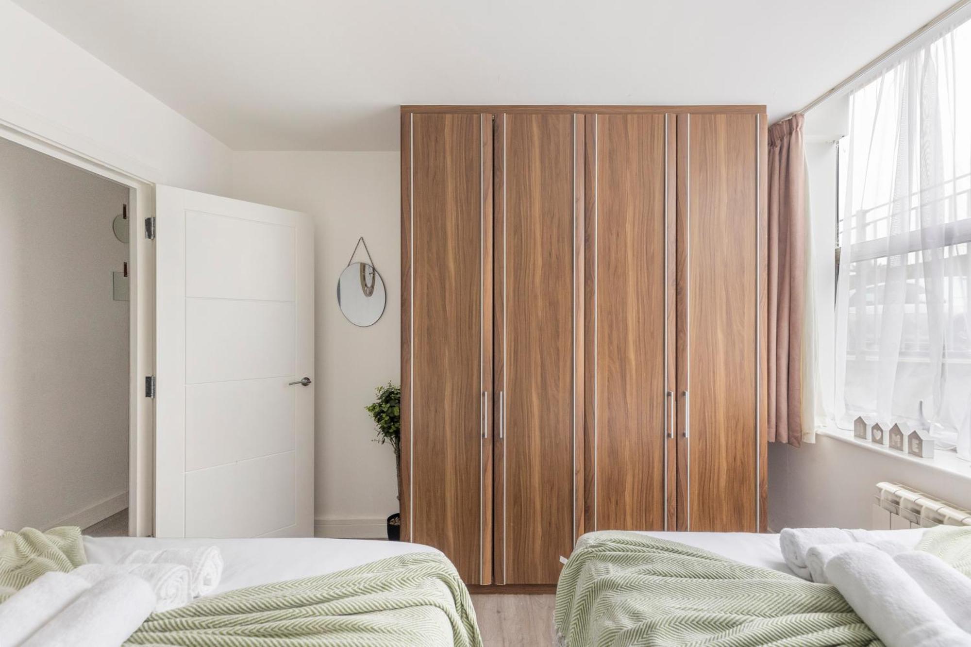 Modern Flat In Central Golders Green London Ngoại thất bức ảnh